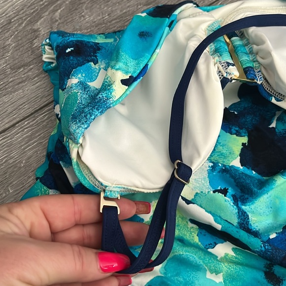 NWT  Calvin Klein One Piece Swimsuit - Picture 6 of 12